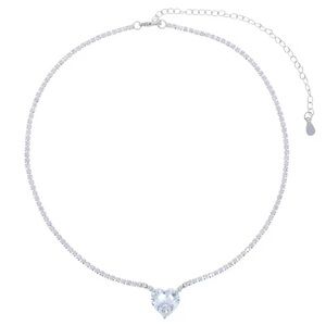 NWOT TENNIS CHAIN NECKLACE WITH HEART SHAPED STONE